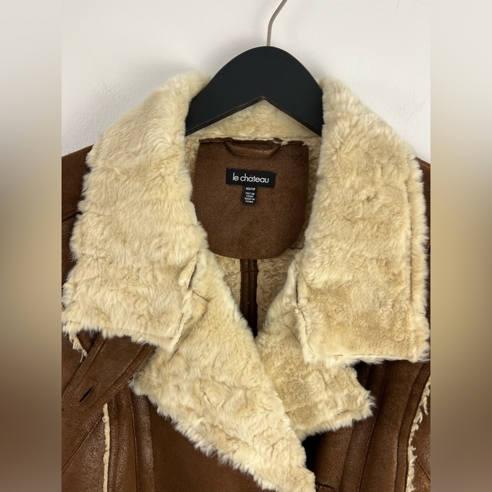 LE CHATEAU faux fur shearling coat - Picture 3 of 8